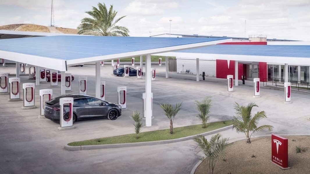 We buy electric and hybrid vehicles in Enfield CT